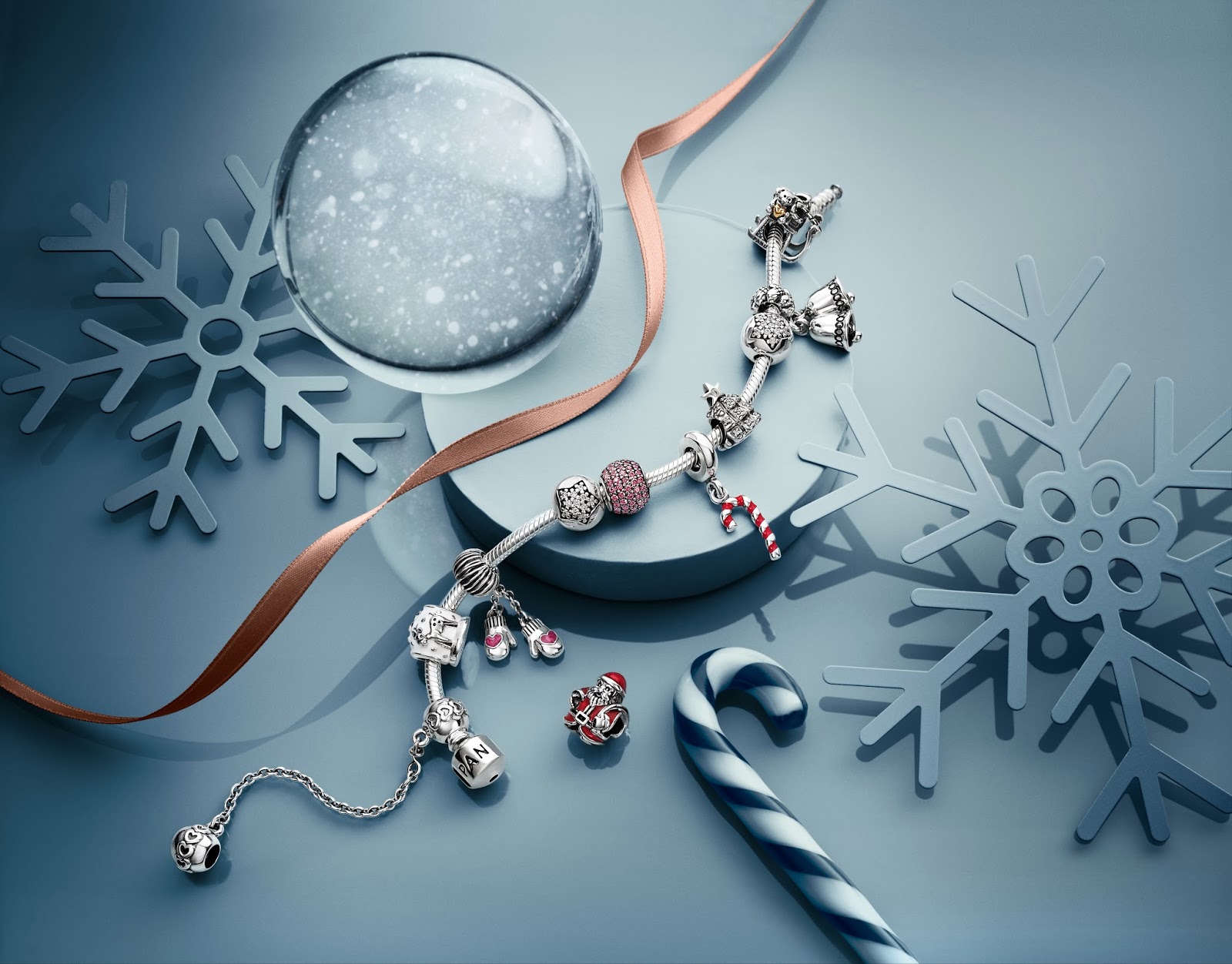 Pandora Holiday 2016 Gift Packaging Preview Mora Pandora