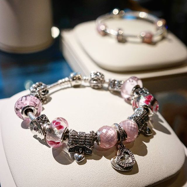 pandora valentine's 2016