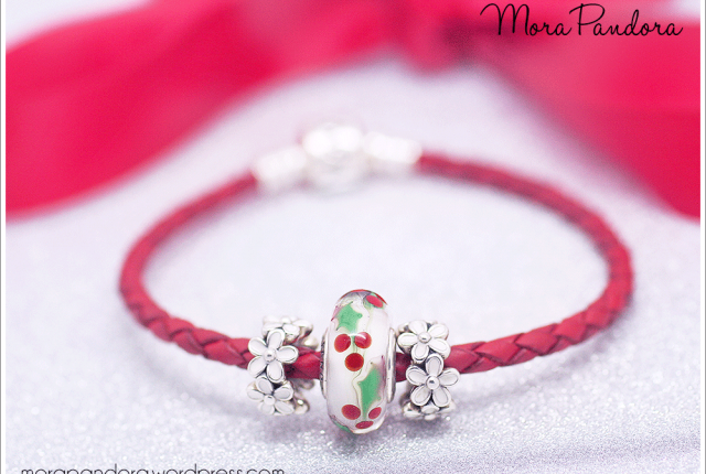 pandora winter 2015 christmas holly murano review