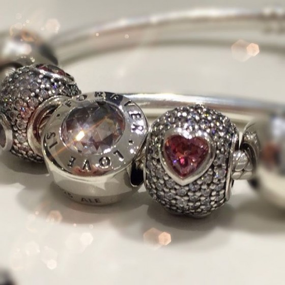 pandora valentine's 2016